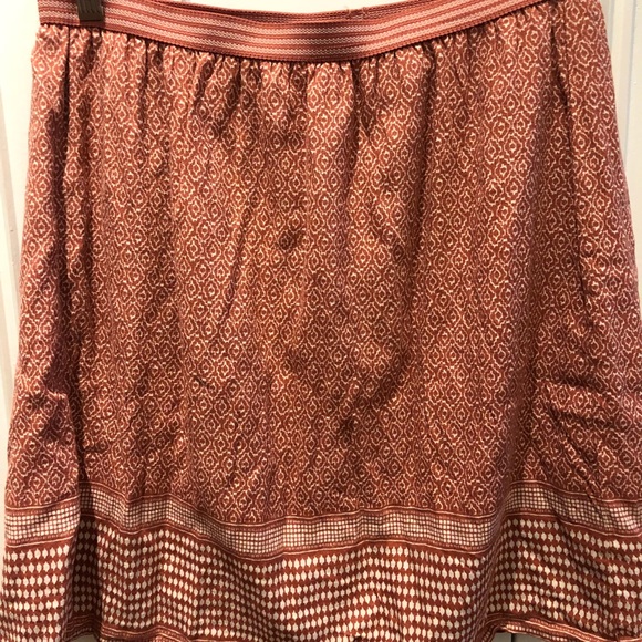 M Never Worn Old Navy printed summer skirt - Picture 2 of 4